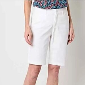 NWT St. John's Bay White Bermuda Shorts Classic Tailored Fit ~10